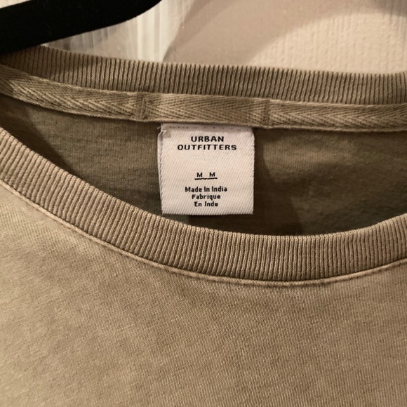 Urban outfitters tee - Picture 2 of 3